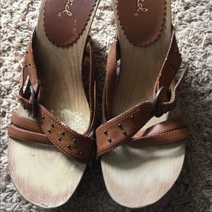 Ladies sandal wedges